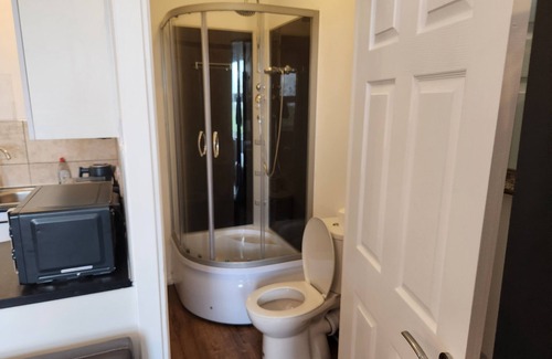Stone Apartamento | Immaculate 1-Bedroom in Greenhithe