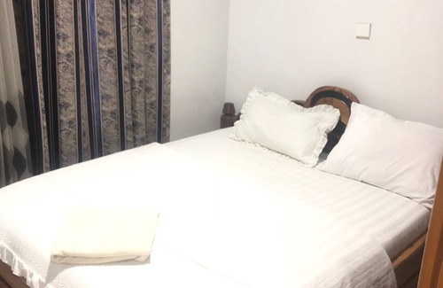 Remera Cabina | Immaculate 10-Bed Lodge in Kigali