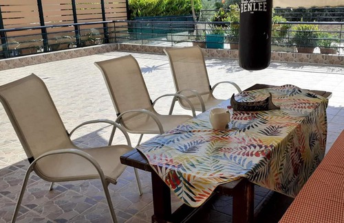 Paiania Apartamento | Immaculate 2-bed Apartment