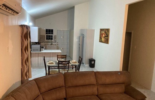 Discovery Bay Casa | Immaculate 2-bed House in Discovery Bay