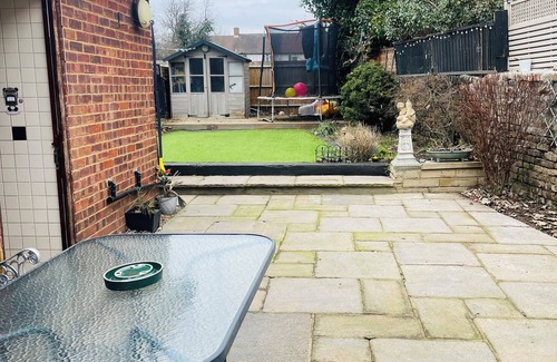 Waltham Cross Cabaña | Immaculate 3-Bed House in Waltham Cross