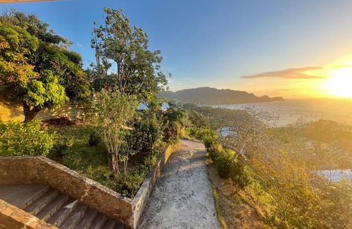 Bequia Island Casa | Immaculate 3 Bed Villa Overlooking Admiralty Bay