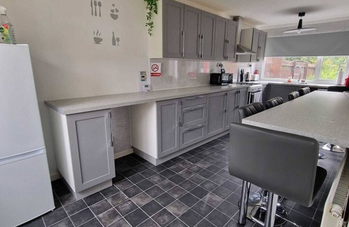 Little Hay Casa | Immaculate 3 bedroom house in Fordbridge