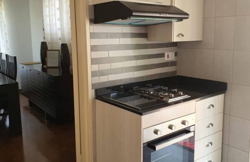 Bulawayo Apartamento | Immaculate 3 Bedroomed Guesthouse in Ilanda - 2041