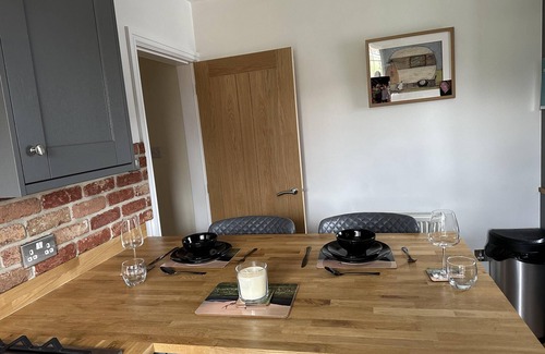 Knaresborough Cabaña | Immaculate 4-Bed Cottage in Knaresborough