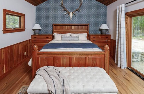 Ephraim Cabina | Immaculate and Secluded Ephraim Escape