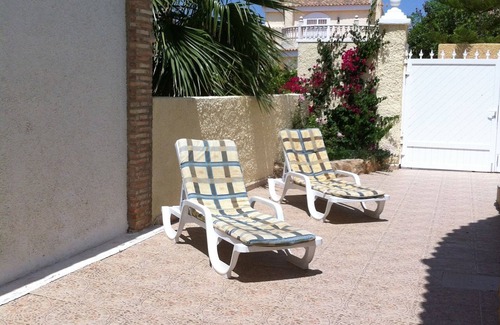 Puerto Marino Villa | Inmaculada Villa Bellavista, con aire acondicionado y piscina privada.