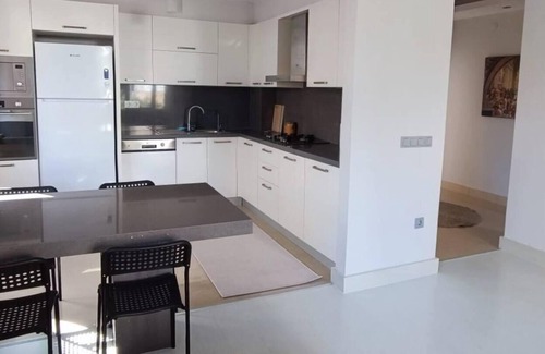 Eski Lara Apartamento | Immaculate Cozy 2-Bed Apartment in Antalya Lara