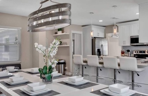 Tampa Casa | Immaculate & Cozy Entire Heated Pool House