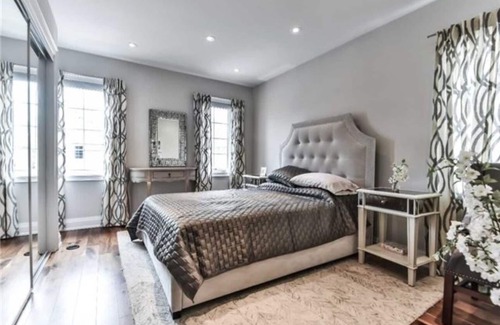 Lawrence Park Casa | Immaculate Executive Townhouse