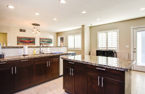 South Scottsdale Casa | Immaculate Home Near Old Town Scottsdale and Asu!
