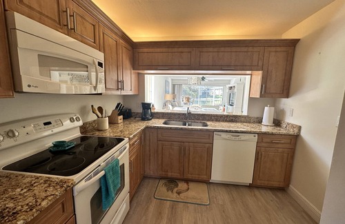 Imperial Golf Estates Condominio | Inmaculado North Naples Condo