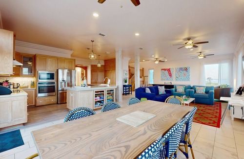 Marineland Acres Casa | Immaculate oceanfront house with pool, fitness room & deck - dog-friendly