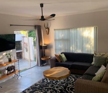 George Casa | Immaculate self catering family home