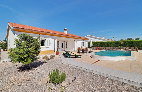 Aljezur Casa | IMMACULATE SPACIOUS THREE BEDROOM VILLA WITH POOL