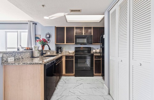 Atlantic Beach Condominio | Immaculate Suite & Stunning Views! Bay Watch 1441