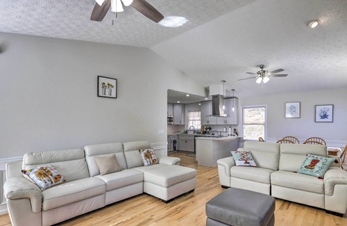 Suwanee Casa | Immaculate Suwanee House w/ Pool & Game Room!