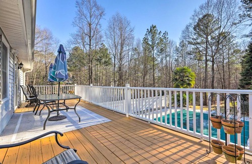 Suwanee Casa | Immaculate Suwanee House with Pool and Game Room!