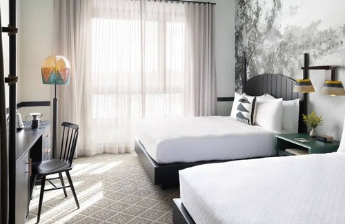 Merced Hotel | Immerse in History - Comfortable Main Street | 3 Units | Near Lake Yosemite