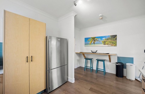 Gold Coast Casa | Immerse in the ultimate family getaway at our Burleigh Heads haven, where comfort meets charm!
