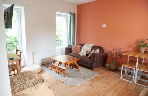 Rive Droite Apartamento | Immeuble de 3 appartements avec cour intérieure