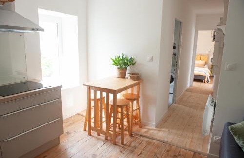 Rive Droite Apartamento | Immeuble de 3 appartements avec cour intérieure