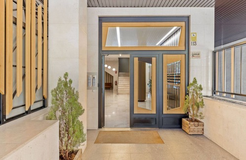 El Viso Apartamento | Immpecable Chamartín 2BR w/terrace, by Blueground