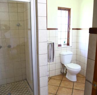 Krugersdorp Chalet De Esquí | Impangele Lodge