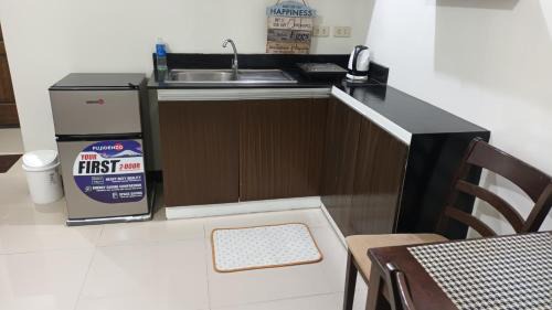 Moonwalk Apartamento | Impeccable 1-Bed Studio in Paranaque City