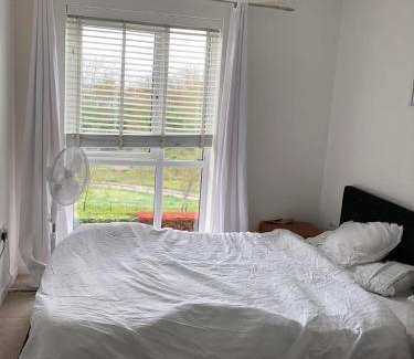 Cray Valley West Apartamento | Impeccable 2-Bed Apartment in Orpington
