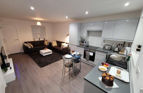 Haversham Casa | Impeccable 2-bed House in Milton Keynes