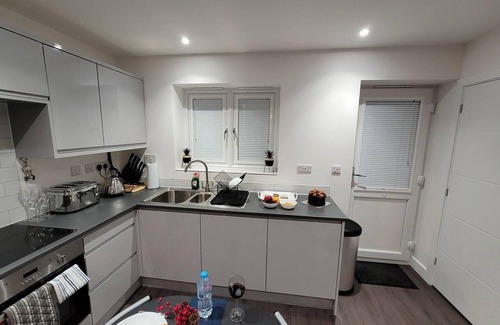 Haversham Casa | Impeccable 2-bed House in Milton Keynes