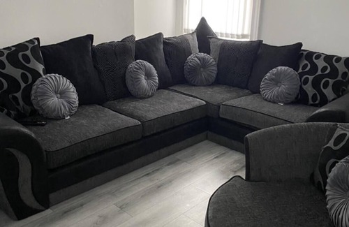 Anfield Casa | Impeccable 2-bed House in Liverpool