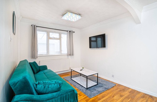 Abbey Wood Casa | Impeccable 3-Bed House in Abbeywood