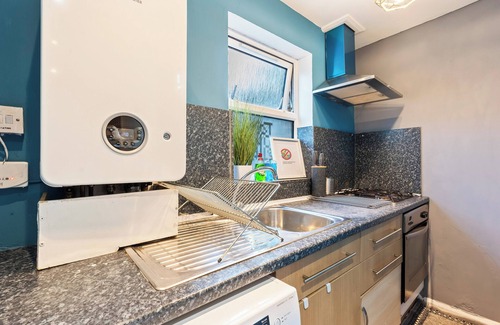 Brixton Casa | Impeccable 4-bed House With Garden in Brixton