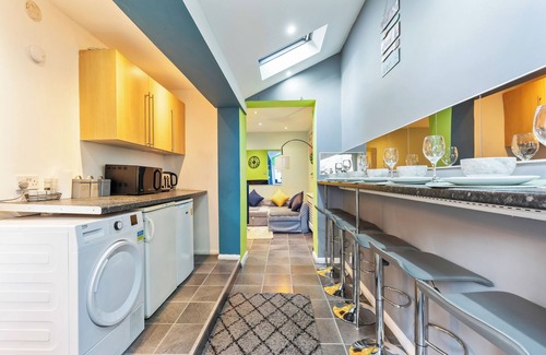 Brixton Casa | Impeccable 4-bed House With Garden in Brixton