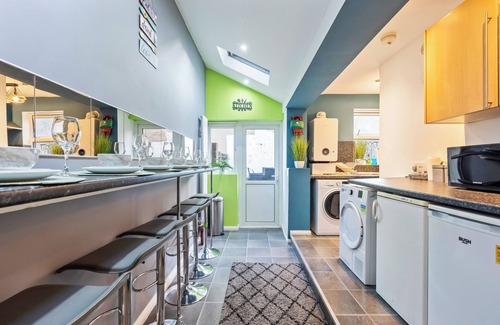 Brixton Casa | Impeccable 4-bed House With Garden in Brixton