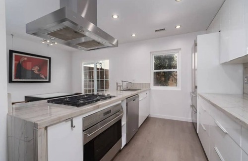 Del Mar Casa | Impeccable home walking distance to the beach!