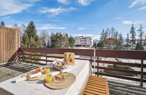 Noes Chalet De Esquí | Imperial by Mrs Miggins