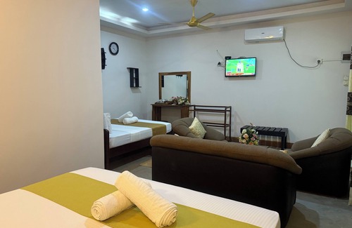 Udawalawa Hotel | Imperial Resort
