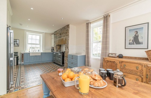 Trawsfynydd Cabaña | Impressive Property At The Foot Of The Rhinog Mountains | Rheithordy
