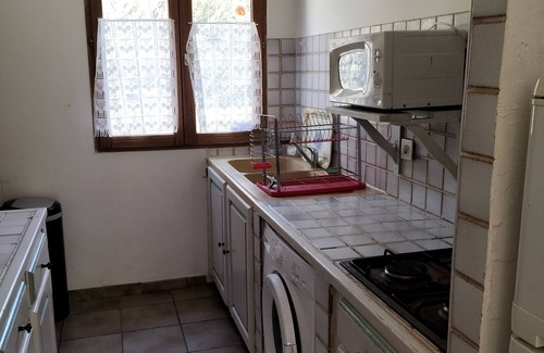 Brignoles Casa | In a forest, in a haven of greenery with private swimming pool.