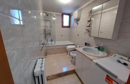 Cava de' Tirreni Apartamento | IN CENTRO Ampio e centrale, ideale per famiglie
