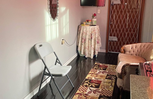 Georgetown Apartamento | In City - Minutes to Regent St, Botanical Gardens, Cuffy Sq, and Bourda Market.