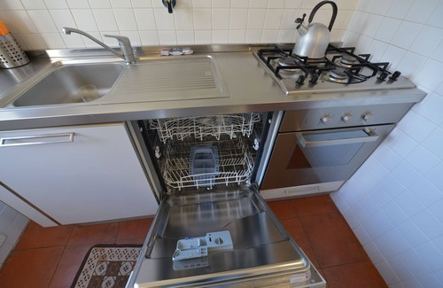 Corniglia Apartamento | In Corniglia with balcony, Jacuzzi, free wi fi