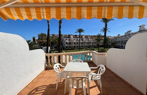 Playa de la Almadrava Apartamento | En primera linea de la playa de Las Marinas