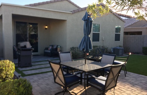 Glendale Casa | in Glendale Near stadium, entertainment & shopping