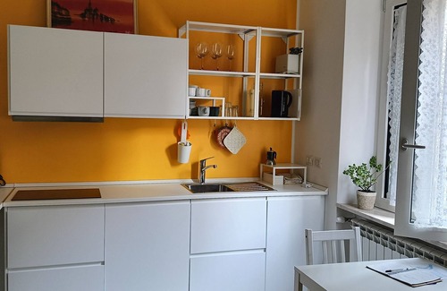 Milan Apartamento | In Milan and yet at home: The Yellow House studio!