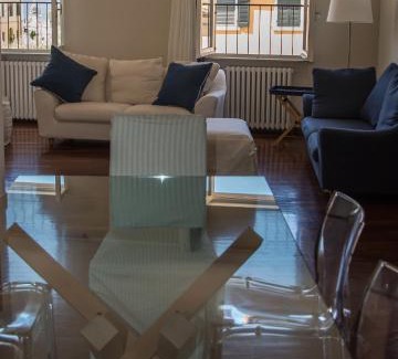 Lazise Old Town Apartamento | IN PIAZZA appartamento con vista