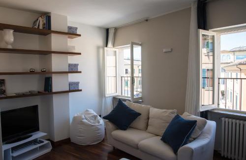 Lazise Old Town Apartamento | IN PIAZZA appartamento con vista